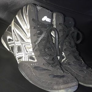 Men’s wrestling shoes